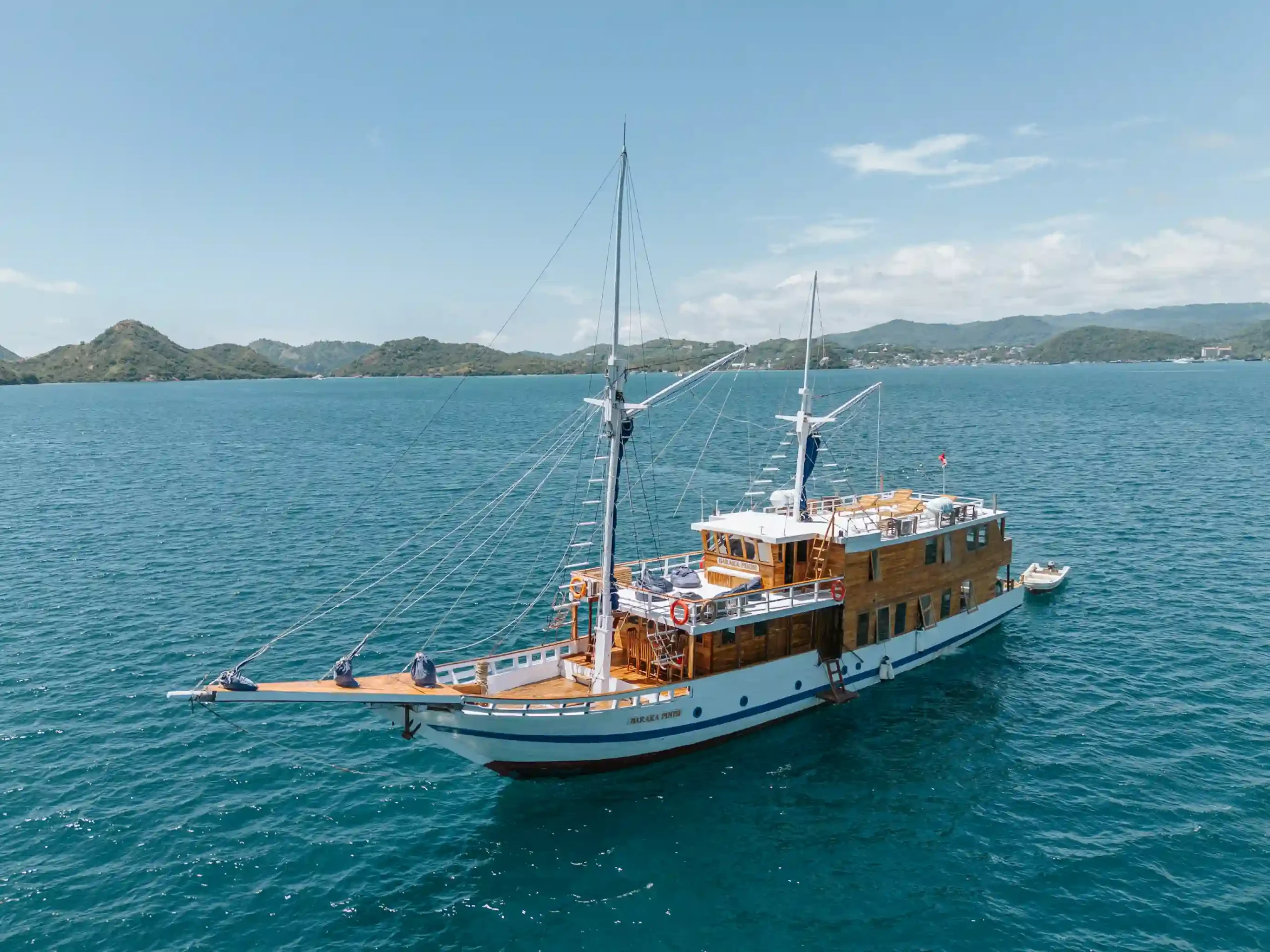 Baraka Phinisi liveaboard