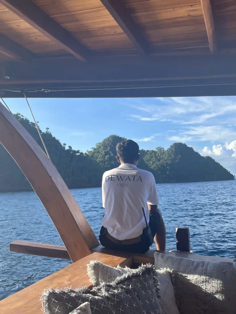 Dewata – Aft Crew