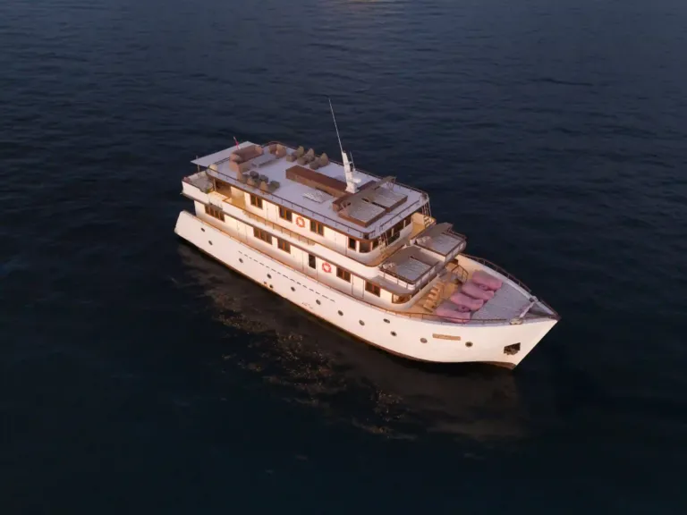 Le Costa   Drone