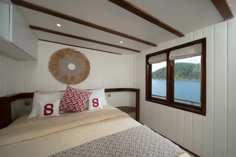 Ibiza & Monaco Cabin