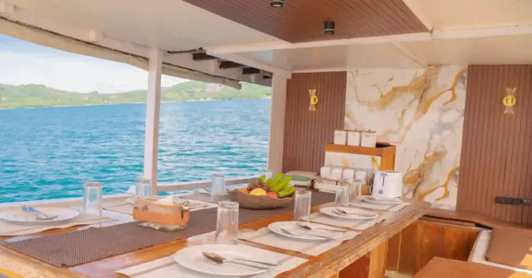 Nusantara Karya   Dinning Area