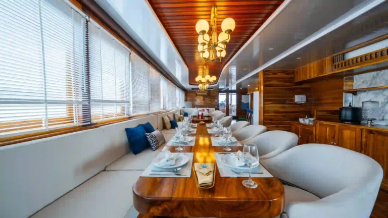 Seven Angel – Dining Room